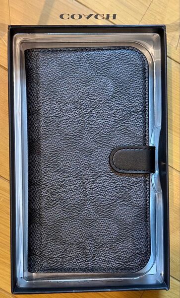 新品 COACH iPhone 14 Plus用 手帳型カバー