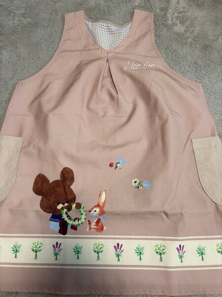 くまのがっこうエプロン 学研 すてきな先生 保育士 幼稚園 完売品