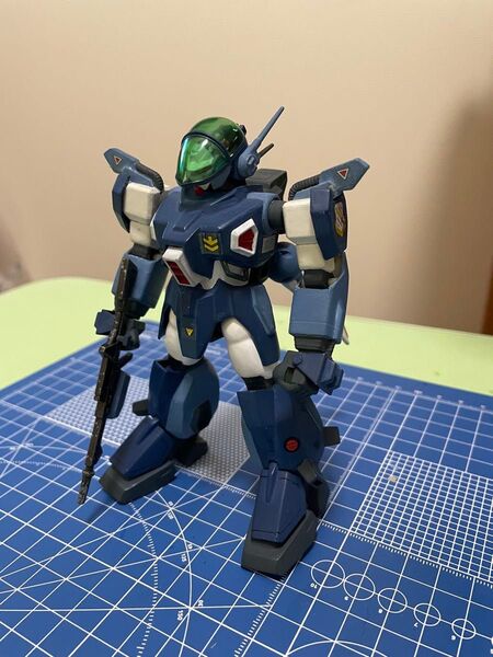旧キット1/72レイズナーのプラモ塗装済み。完成品 バンダイ