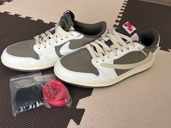NIKE AIR JORDAN 1 LOW × トラヴィススコット リバースモカ