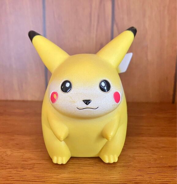 TOMY 初代ポケットモンスター 手のひらピカチュウ