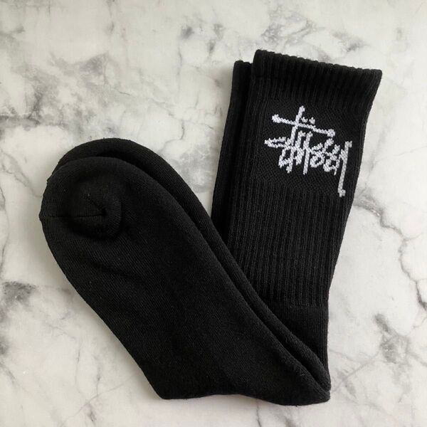 黒 Stussy ステューシー メンズ ロゴソックス 靴下 男性用 ブラック