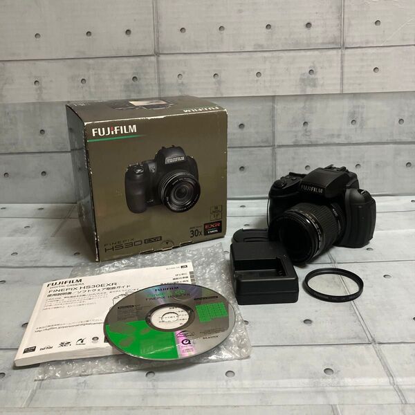 Fujifilm FinePix HS30EXR デジカメ 30倍ズーム ネオ一眼