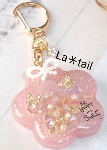 桜 シャカシャカキーホルダー シェイカーキーホルダー ハンドメイド バッグチャーム《 桜 蝶々 リボン 》No.149