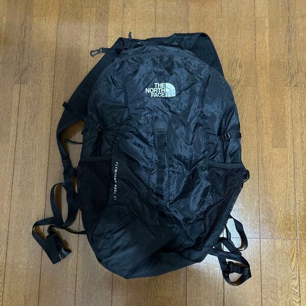 THE NORTH FACE 22L リップストップナイロンフライウェイトパック