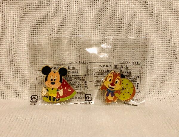 ディズニーシー☆ワゴンゲーム☆ピンバッジ2点セット☆ピンズ☆ミッキー&デール