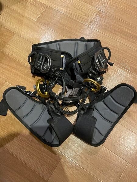 美品 ペツル PETZL ハーネス セコイア SRT ツリーケア アーボリスト ツリークライミング ブリッジ追加済 サイズ1