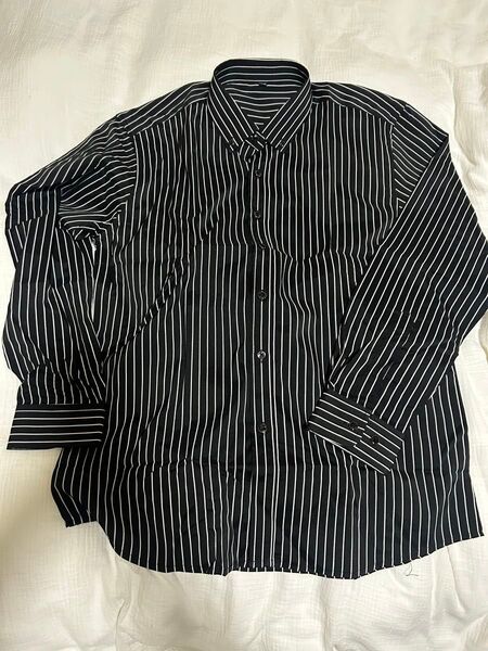 【新品・未使用】デザインメンズシャツ 格安出品! ストライプ 長袖シャツ