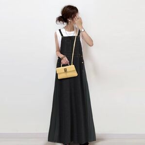 【新品未使用】サロペット デニムワンピース ジャンパースカート キャミワンピ サイドプリーツ ゆったり ロング丈 プリーツ ボタン