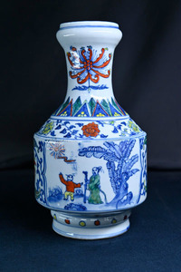LU202 年代物 蔵にて長期保管品 古い 中国 古玩 大清乾隆年製 花瓶 飾壺 飾壷
