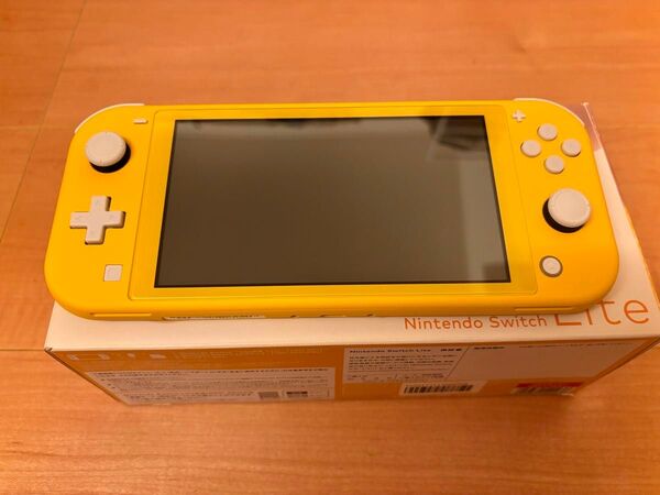 Nintendo Switch lite 本体 イエロー 新品同様品