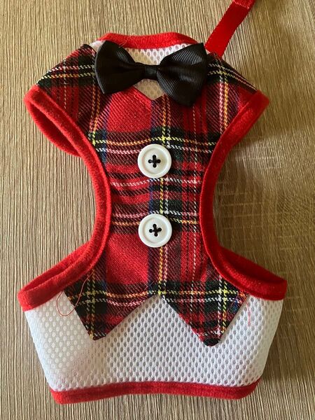 犬 猫 ハーネス オンナのコ用 タータンチェック メッシュ 小型犬 レッド ベストハーネス 犬服
