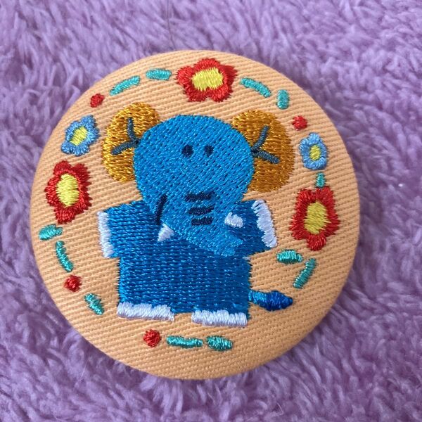 たべっこどうぶつ 刺繍缶バッジ 刺繍缶バッジ