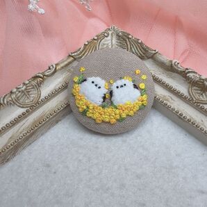 シマエナガ 刺繍 ハンドメイド ブローチ