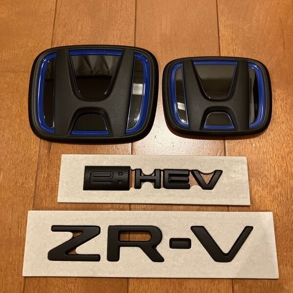 ホンダZR-V マットブラックエンブレム4点セット