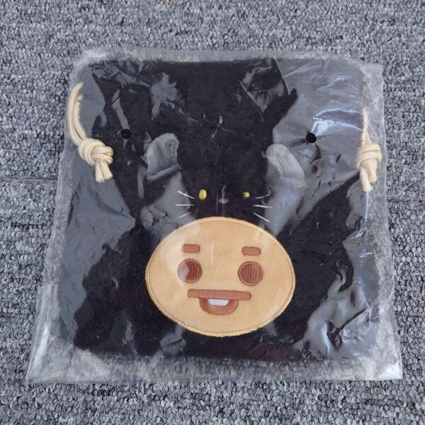 新品未開封公式BT21シュキ 黒猫クロ SHOOKY 巾着 ポーチSUGAユンギ
