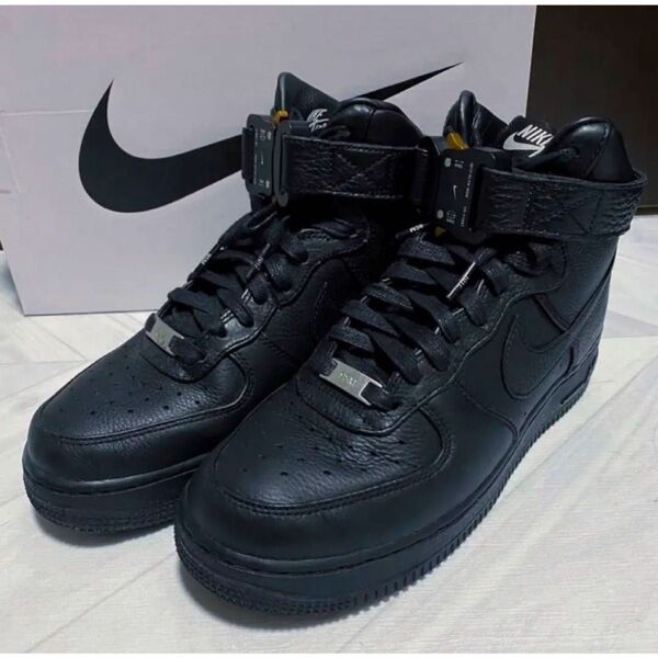 【ほぼ新品】2020 NIKE × ALYXコラボエアフォースワン ブラック 黒 AIR FORCE ナイキ NIKE スニーカー