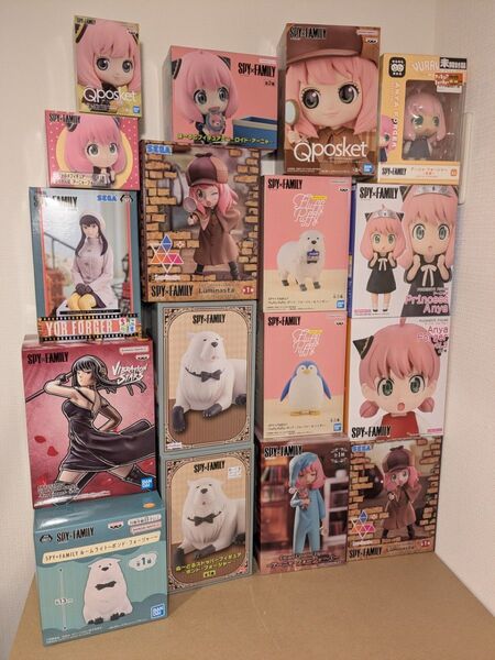【匿名配送】スパイファミリー フィギュア&ぬいぐるみセット