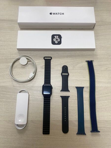 Apple Watch SE 第1世代 GPSモデル 40mm スペースグレイ