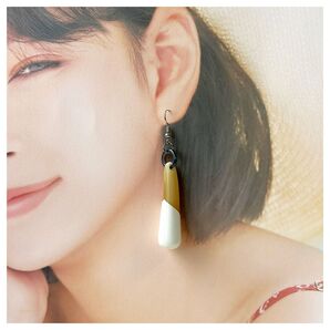 新品 水牛角 バッファローホーン ピアス