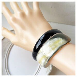 新品 水牛角 バッファローホーン バングル