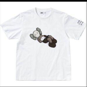 ユニクロ UT KAWS カウズ Tシャツ 白 ホワイト