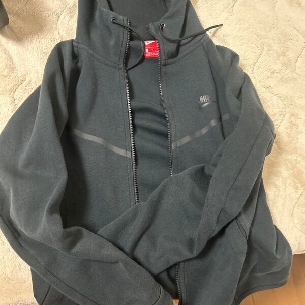 NIKE テックフリース