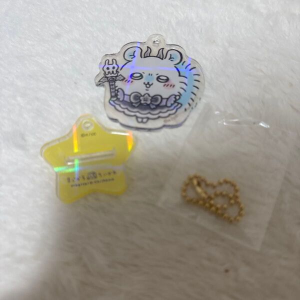 まじかるちいかわ アクスタにもなるホログラムアクリルキーホルダー(モモンガ) ちいかわ