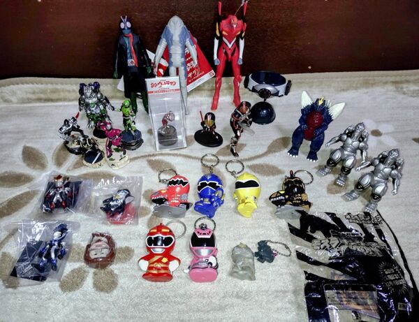 特撮 フィギュア まとめ売り 仮面ライダー ウルトラマン ゴジラ 戦隊