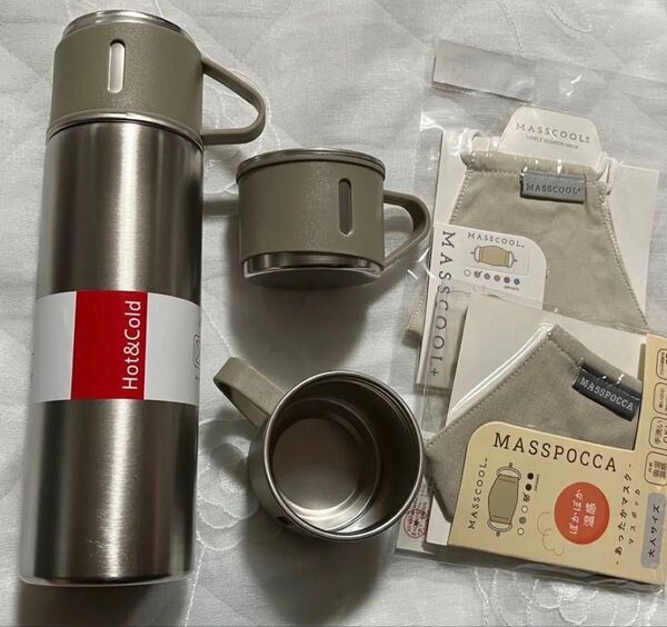 新品 ベージュ 3個のカップ付き ステンレスボトルセット 500ml 保冷保温水筒 外出やアウトドアに ★マスク 2枚おまけ付