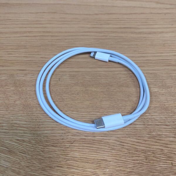 Apple 純正 USB-C to Lightningケーブル 充電ケーブル 1m