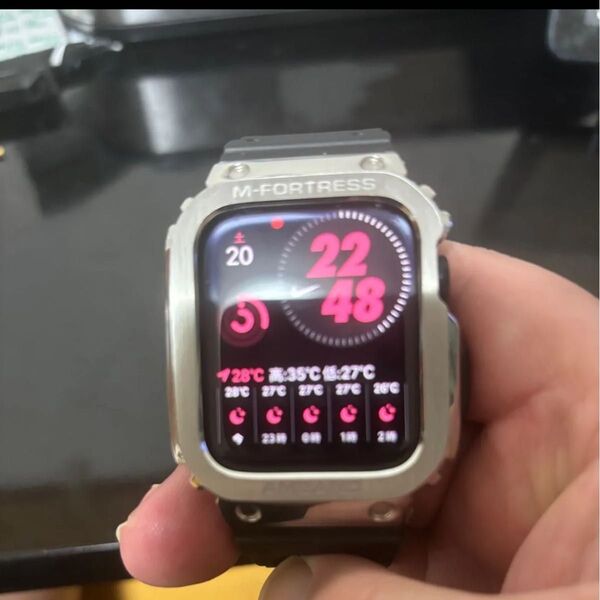 【Apple × Nike】Apple Watch Series 7 45mm NIKE GPS