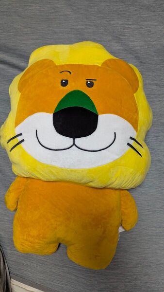 たべっ子どうぶつ the movie わくでかぬいぐるみ クッション らいおんくん ぬいぐるみ