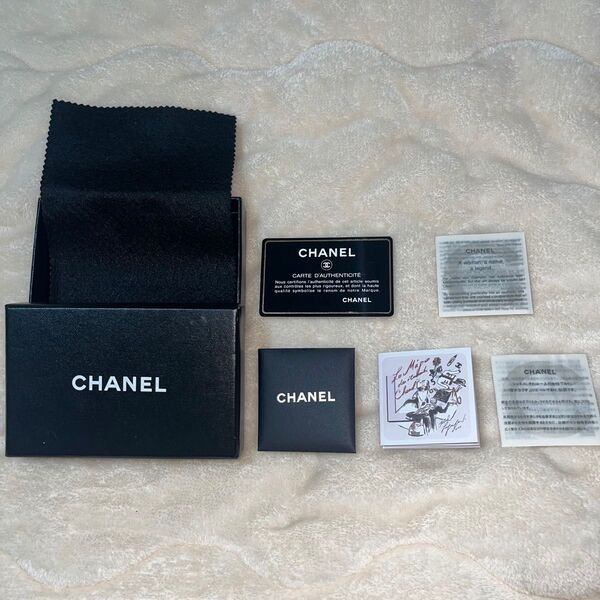CHANEL 空箱 ギャランティカード ケアカード 冊子 セット