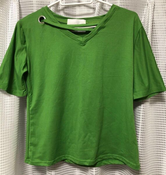 未使用 MAISON BREEZE グリーン 半袖カットソー Tシャツ 若草色 夏物