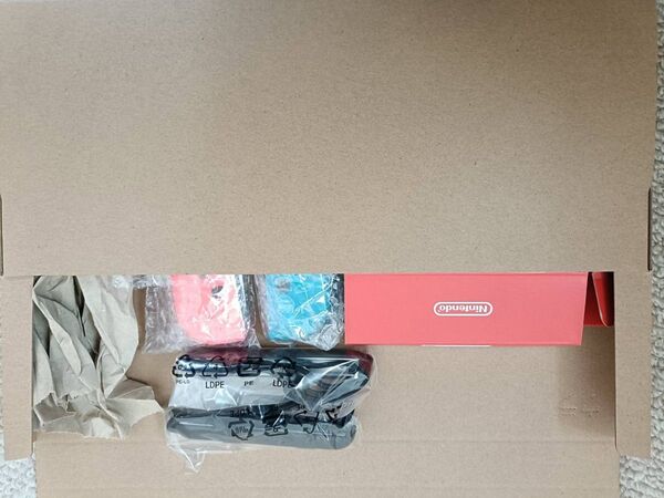 Nintendo Switch Joy-Con ネオンレッド/ネオンブルー ストラップ2個