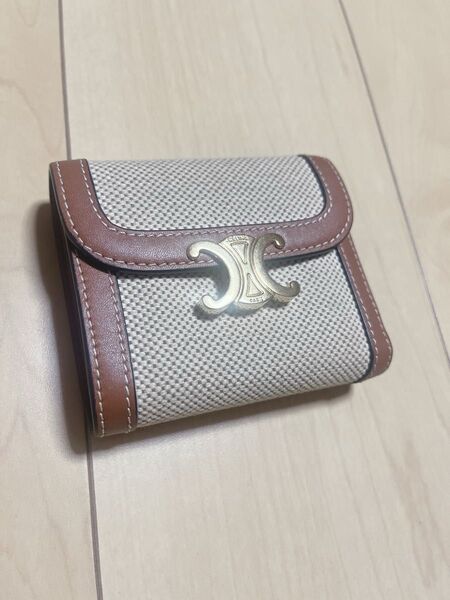 セリーヌ 折りたたみ 財布 最終値下げ