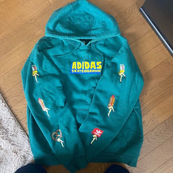 King Gnu 常田大希 着用 adidas パーカー