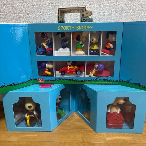マクドナルド ハッピーセット スポーティ スヌーピー フィギュア2ボックスセット