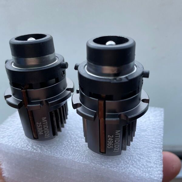 LEDヘッドライト D2S 12800LM 車検対応 6重放熱システム6000K 2個 箱無し 点灯テストのみのほぼ未使用品