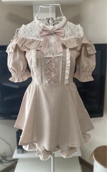 新品未使用品LIZLISA リズリサ オープンショルダーセットアップ ピンク ベージュ ワンピース セットアップ