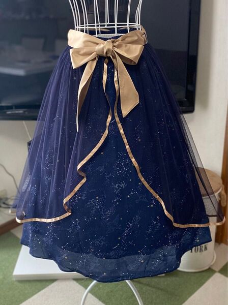 未使用品近いaxes femme 星座柄チュールフリルスカートローリタ