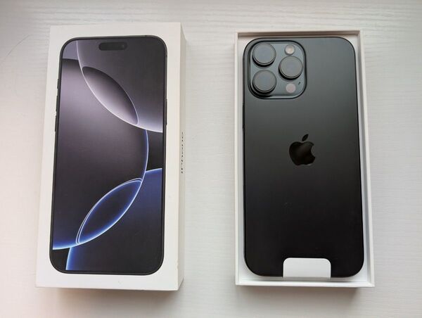 Apple iPhone 16 Pro Max 256GB Black (ノンキャリア版SIM フリー)