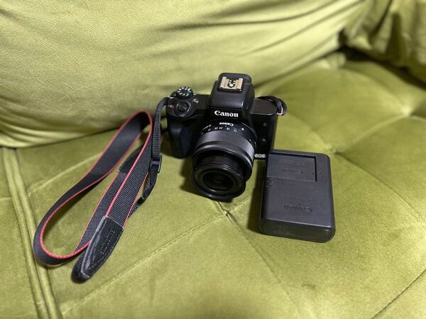 Canon EOS kiss M ミラーレス一眼カメラ