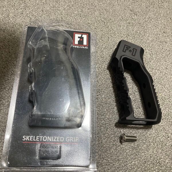 F1 FIREARMS スケルトングリップ 実物