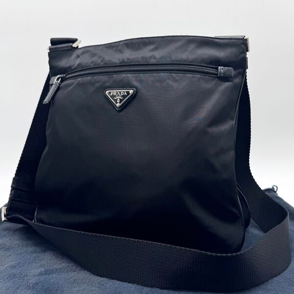 【極上美品・近年型】PRADA プラダ ショルダーバッグ サフィアーノレザー テスートナイロン マチあり 大容量 黒