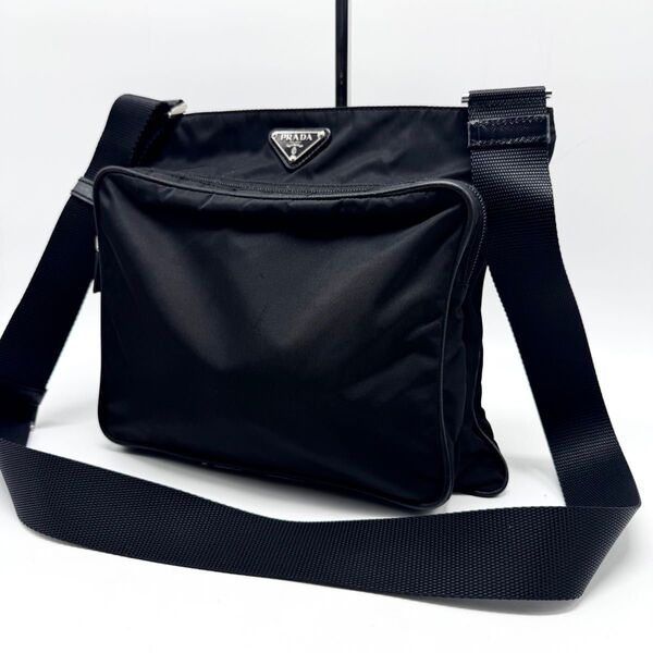 【近年型・極美品】PRADA プラダ ショルダーバッグ テスートナイロン レザー 黒