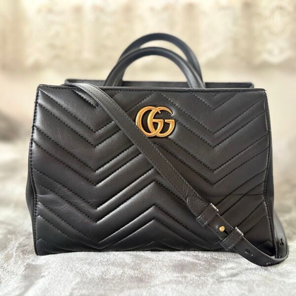 【送料無料】GUCCI GGマーモント キルティング スモール ショルダーバッグ ブラック グッチ バッグ 5/9ロゴタグ写真追加