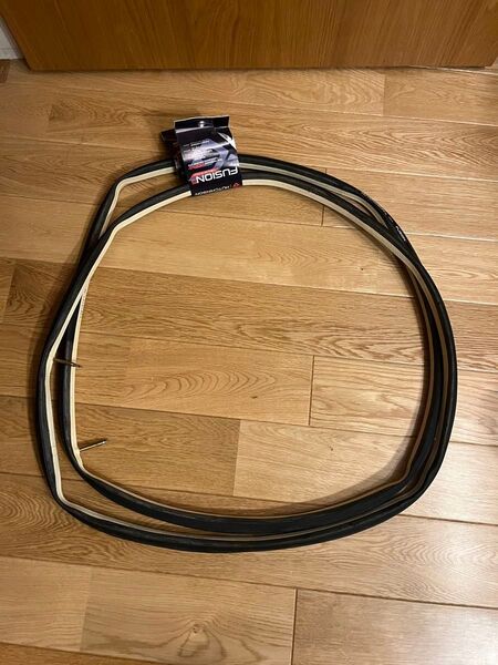 Hutchinson Fusion5 Tubular 700 x 25C 2本