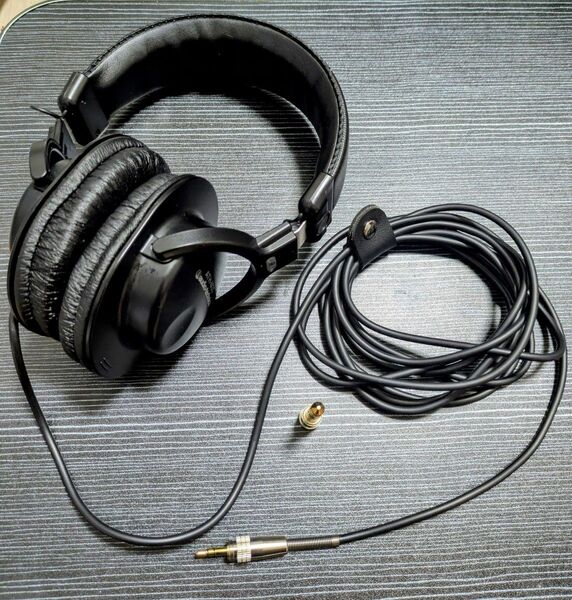 audio-technica ATH-M30 モニターヘッドホン 絶版モデル 名機 箱付き